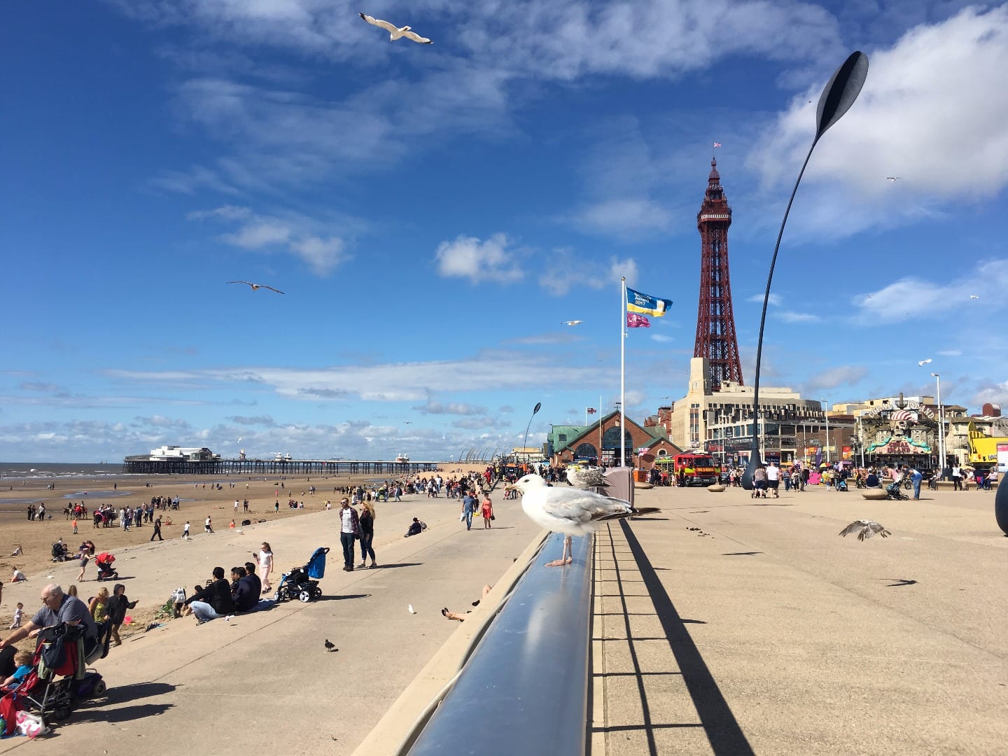 Blackpool Promenade Street View Have A Look Around Blackpool Seafront - Live Blackpool