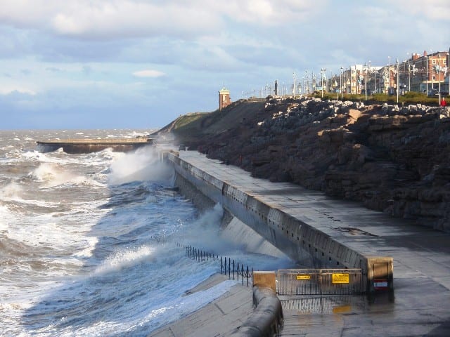 Blackpool North Shore: Cliffs at the Gynn roundabout